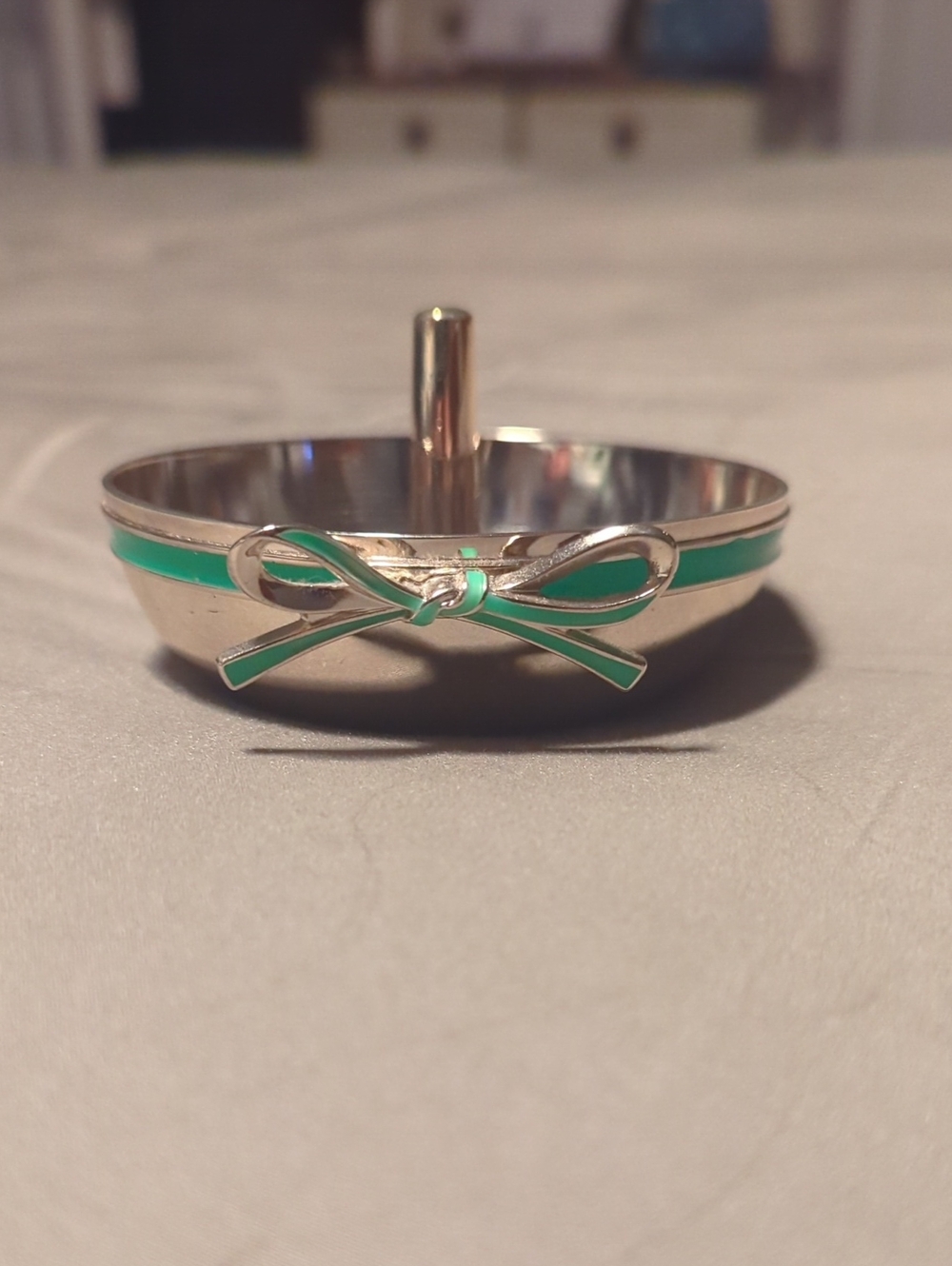 Kate Spade Silver Bow Ring Holder Dish with Blue-Green  Accent